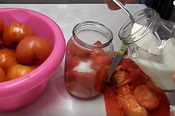 процесс приготовления помидор без кожицы